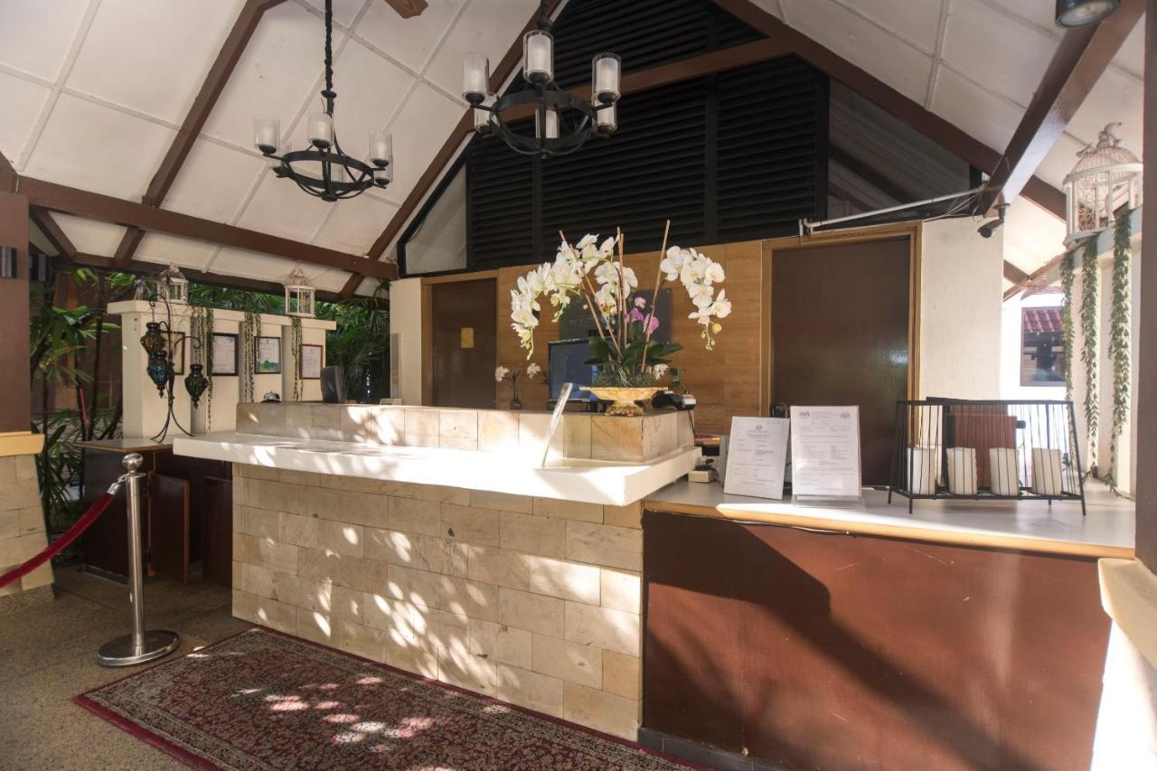Oyo 1149 Feringghi Hotel Batu Feringgi Dış mekan fotoğraf