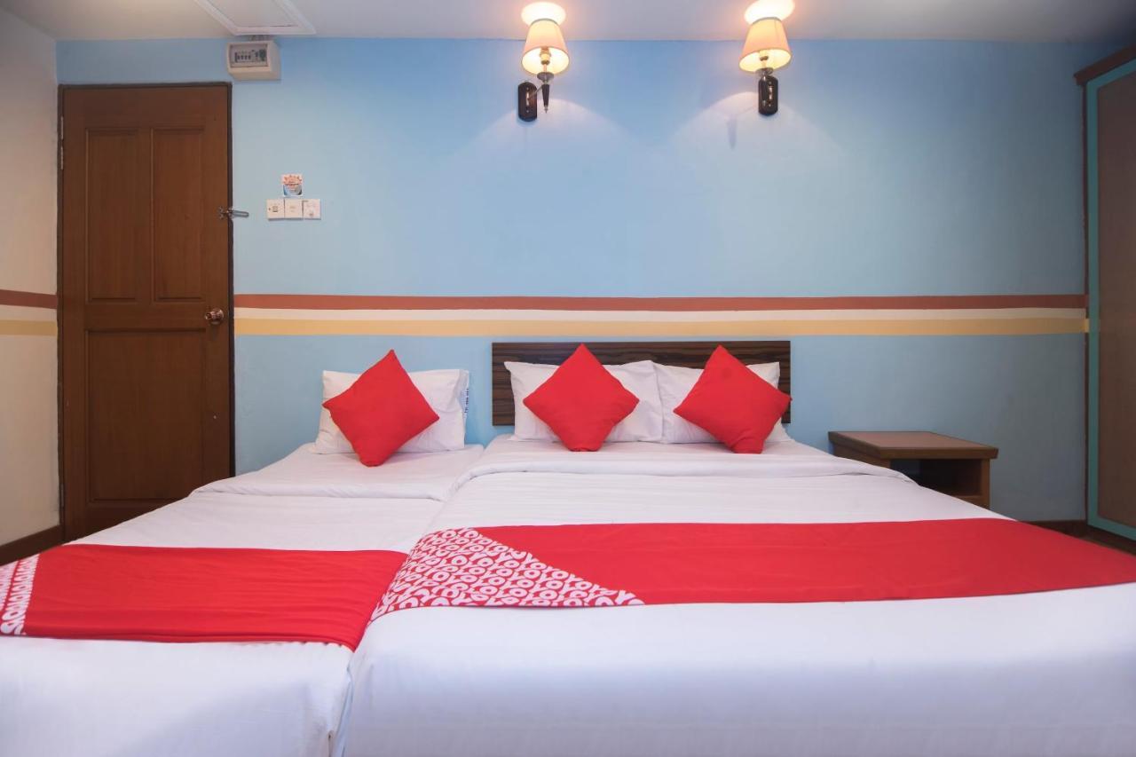 Oyo 1149 Feringghi Hotel Batu Feringgi Dış mekan fotoğraf
