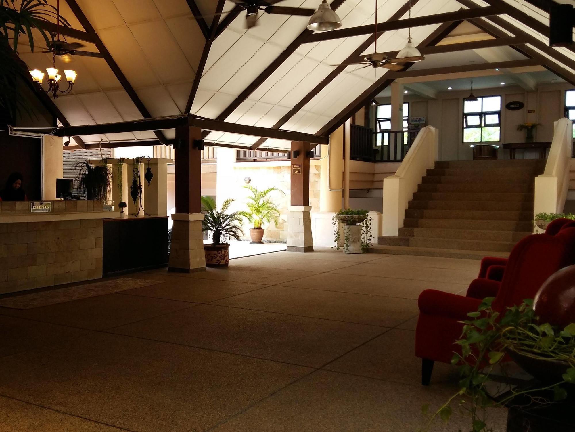 Oyo 1149 Feringghi Hotel Batu Feringgi Dış mekan fotoğraf