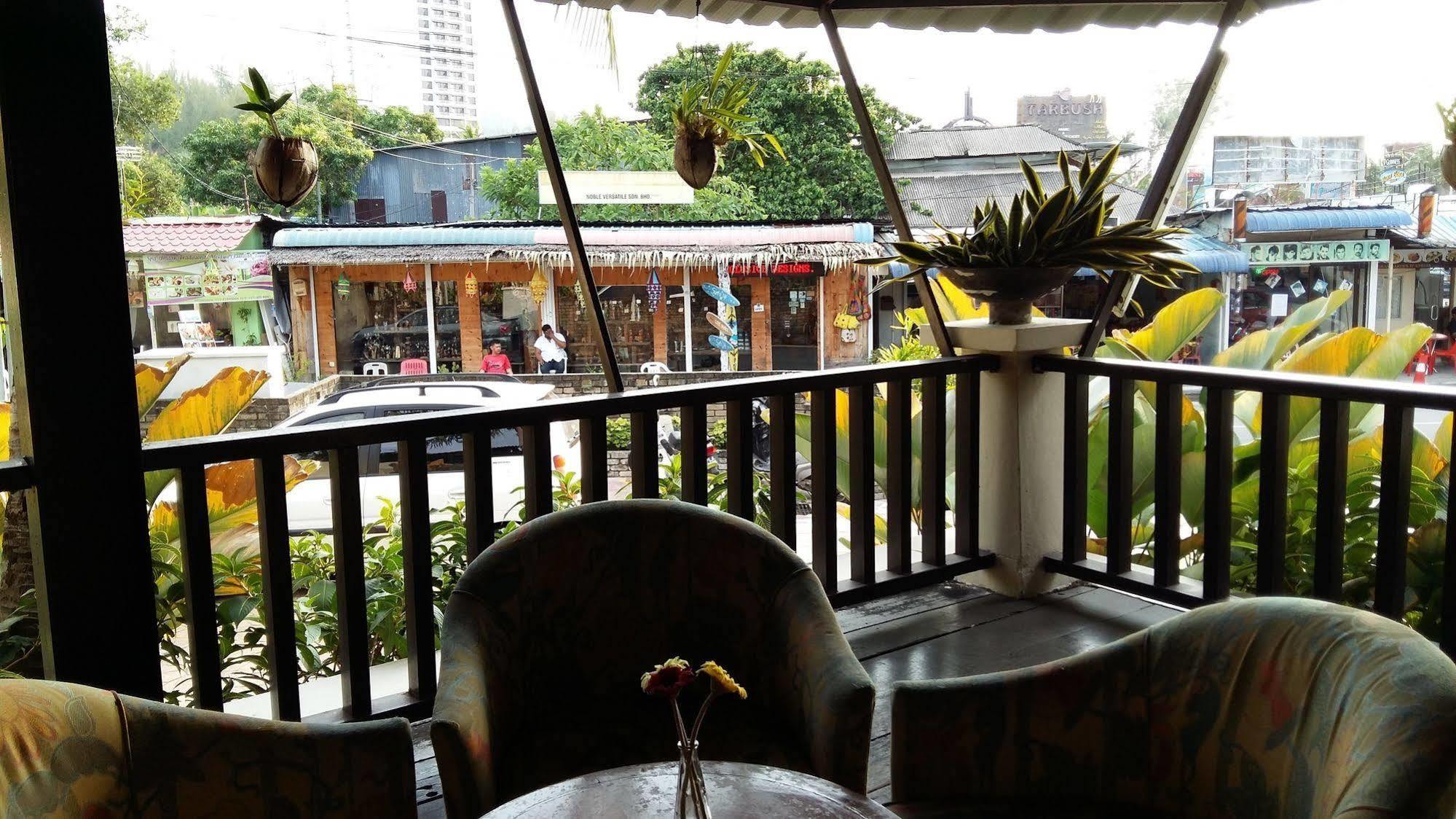 Oyo 1149 Feringghi Hotel Batu Feringgi Dış mekan fotoğraf