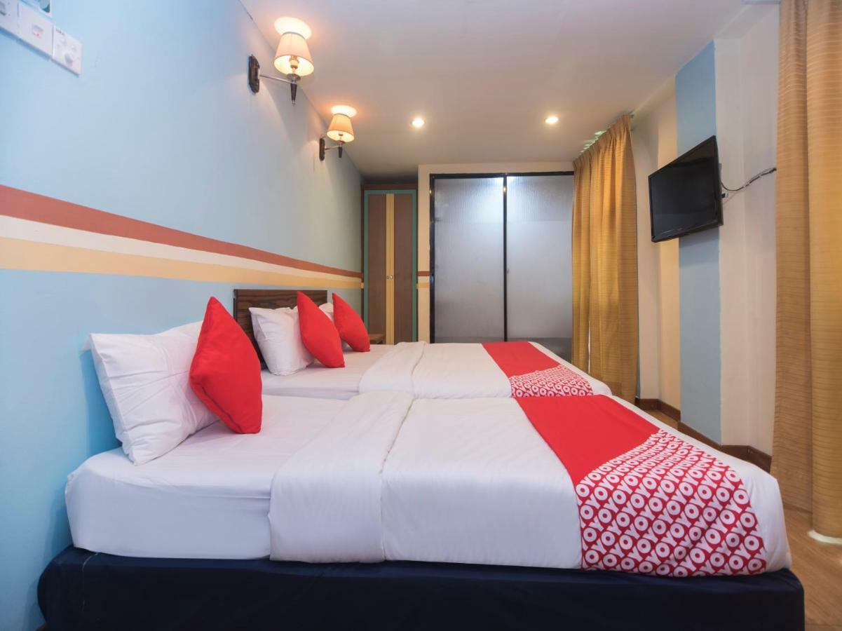 Oyo 1149 Feringghi Hotel Batu Feringgi Dış mekan fotoğraf