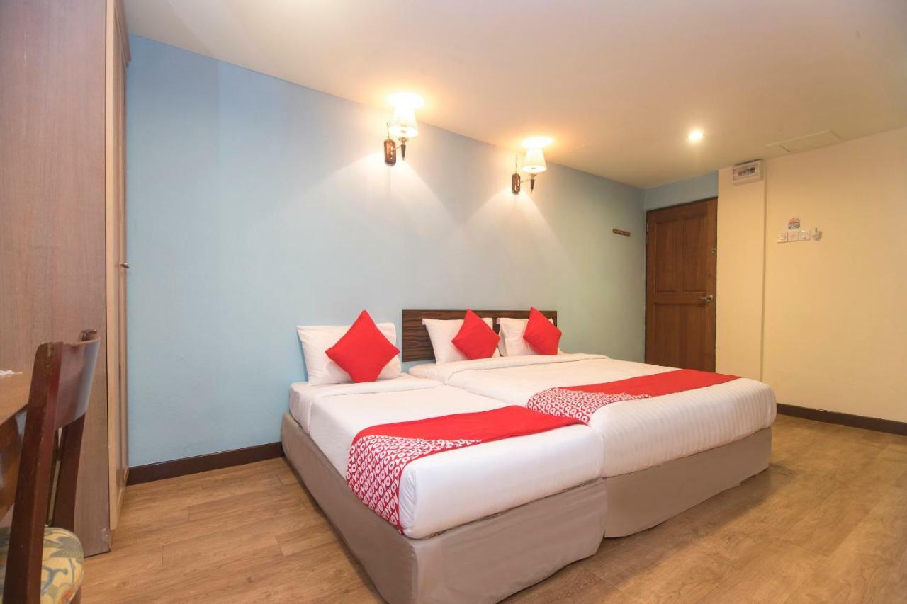 Oyo 1149 Feringghi Hotel Batu Feringgi Dış mekan fotoğraf